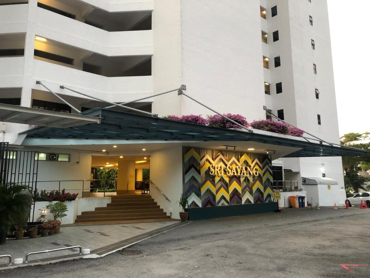 Beach Resort 7 Home Stay Sri Sayang Apartment Batu Ferringhi 3Bedroom Exterior photo